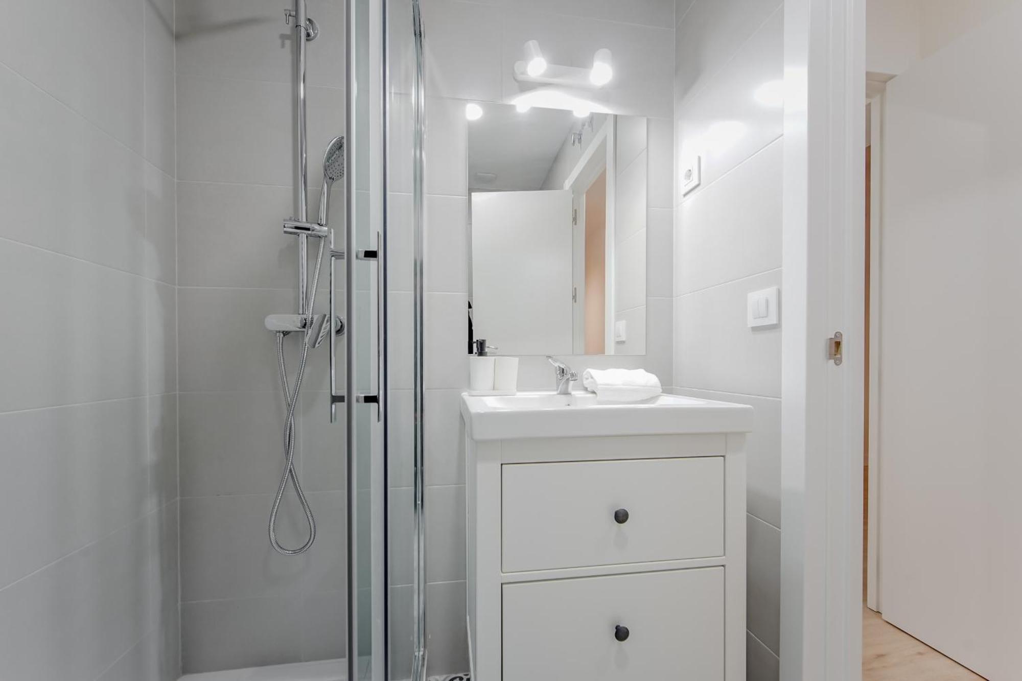 Modern Apt Para 6Pax En La Plaza De Tirso-Centro E1 Madryt Zewnętrze zdjęcie